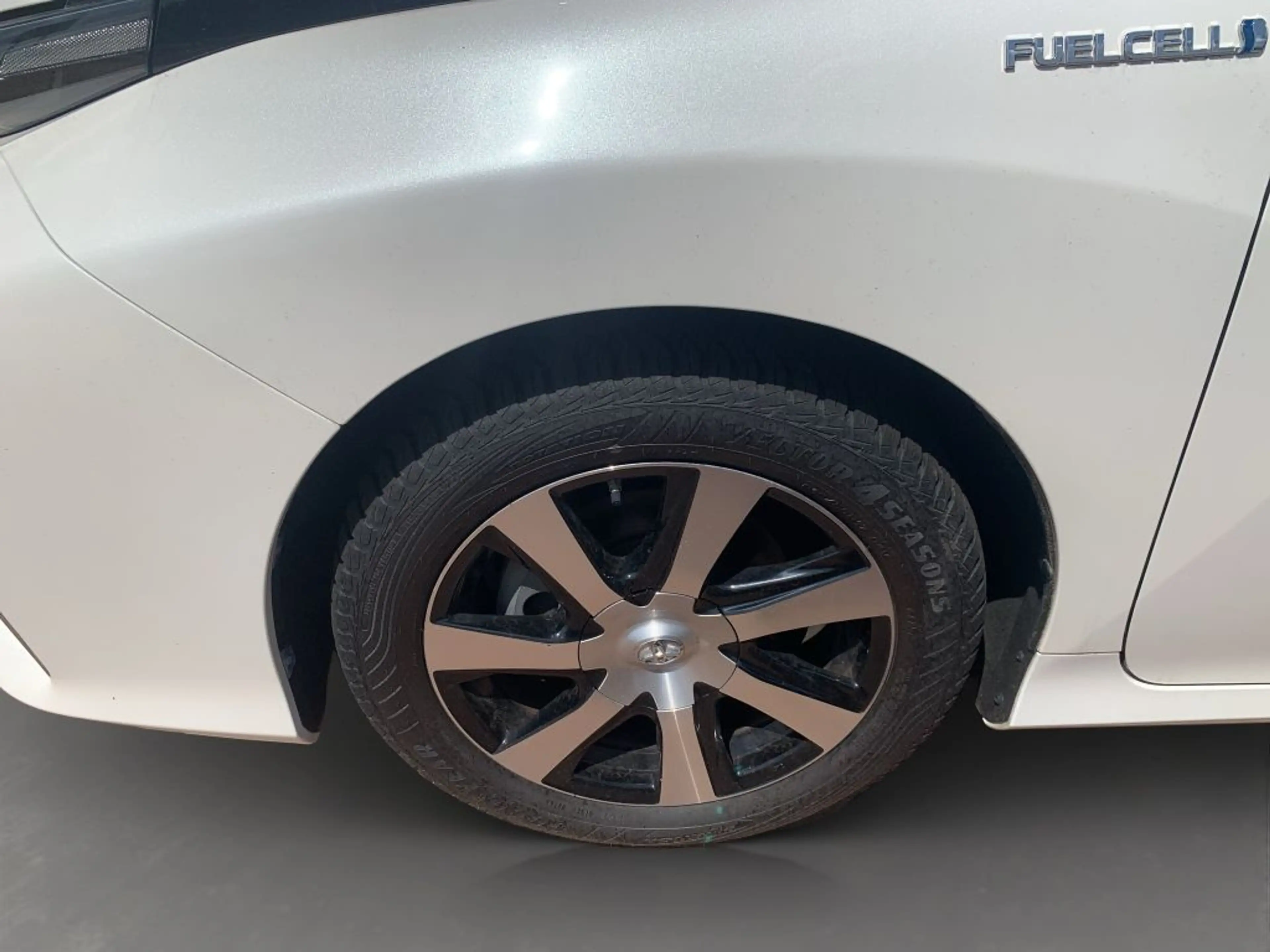 Toyota Mirai * — photo 7