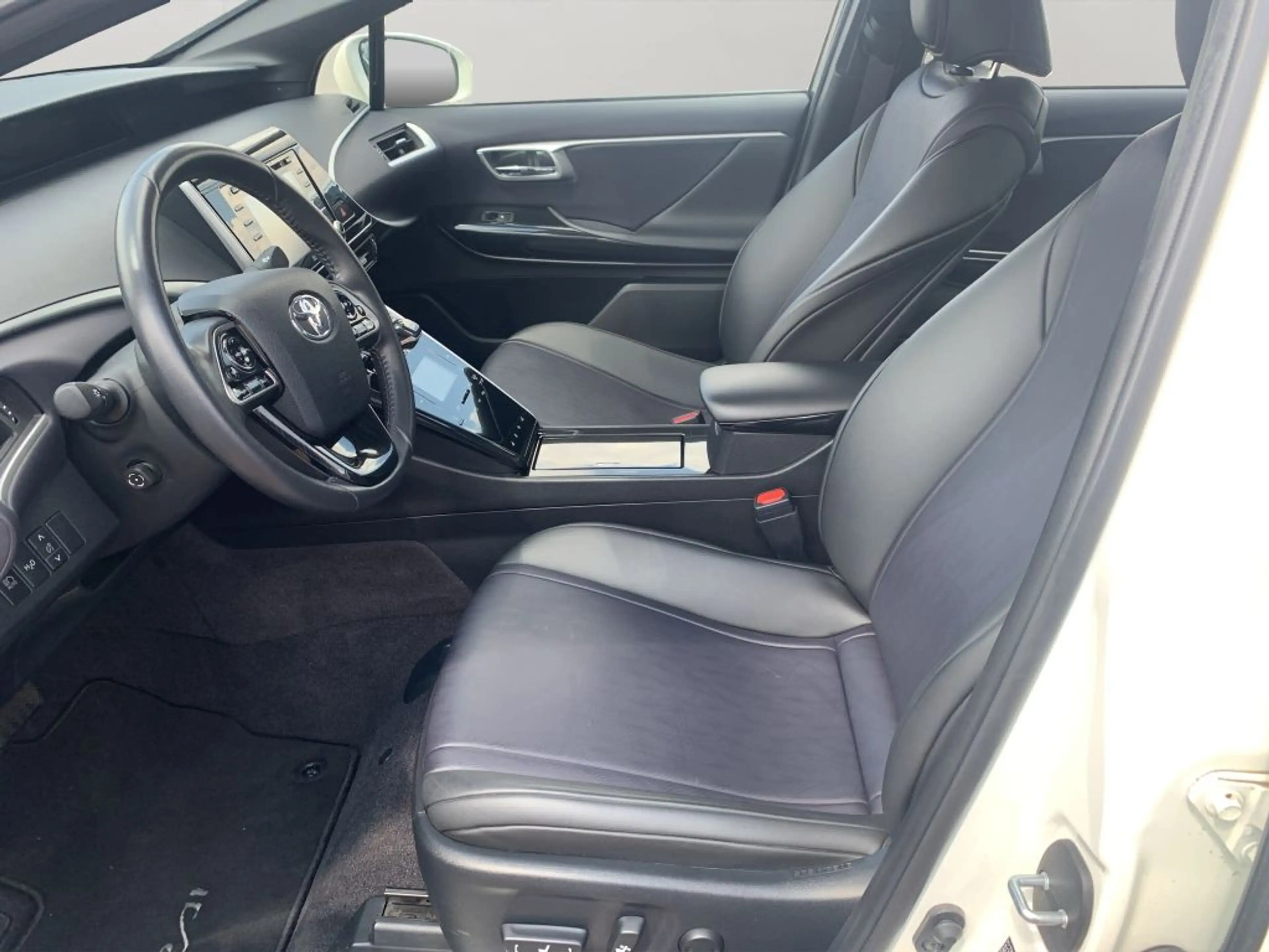 Toyota Mirai * — photo 9