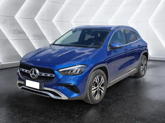 Mercedes-Benz Gla main image