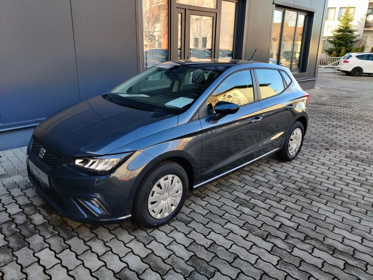 SEAT Ibiza Reference 95PS TSI Grau - 2