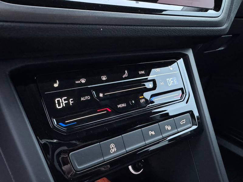 Volkswagen Touran Friends TDI — photo 15