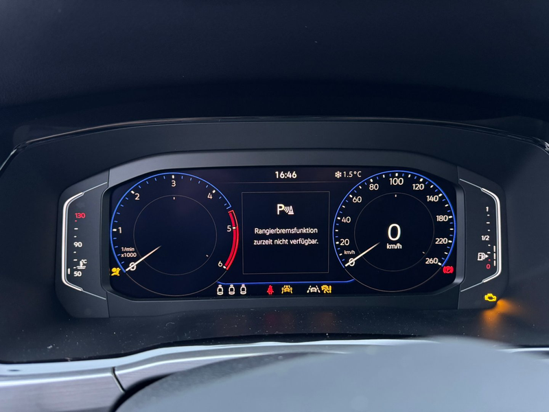 Volkswagen Touran Friends TDI — photo 12