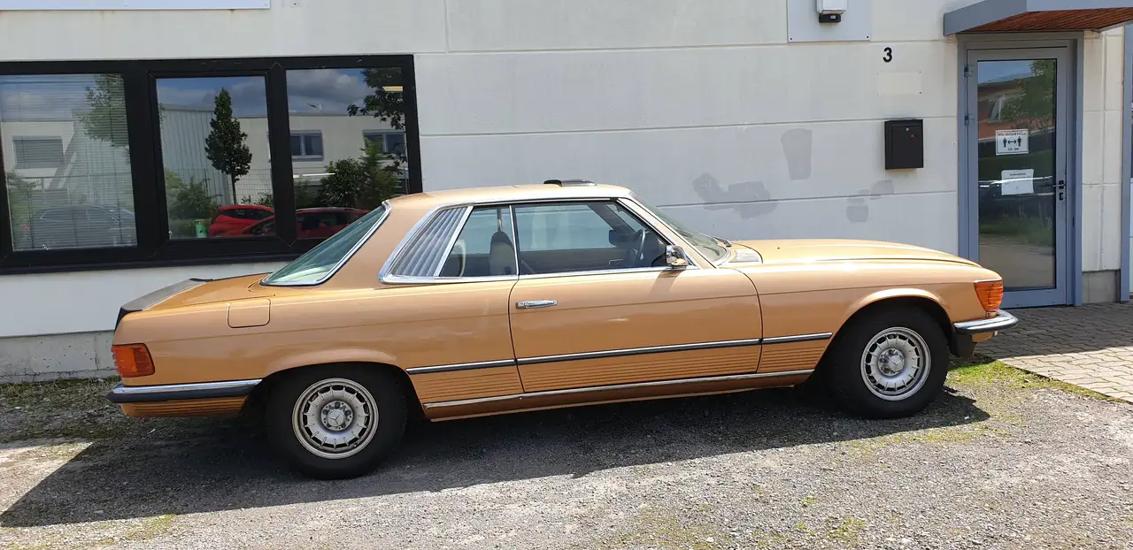 Mercedes-Benz 350 SLC, foto 1