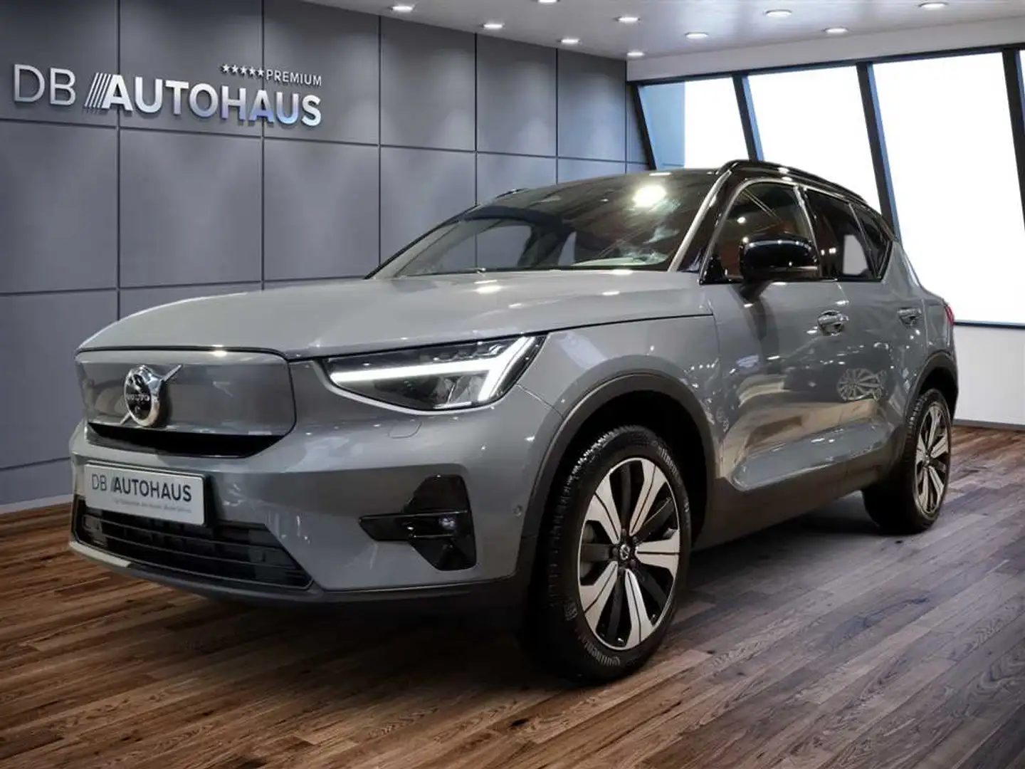 Volvo XC40 XC 40 Ultimate Recharge Single Core Gris - 1