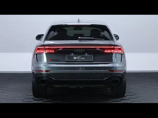 Audi RSQ8 view 5