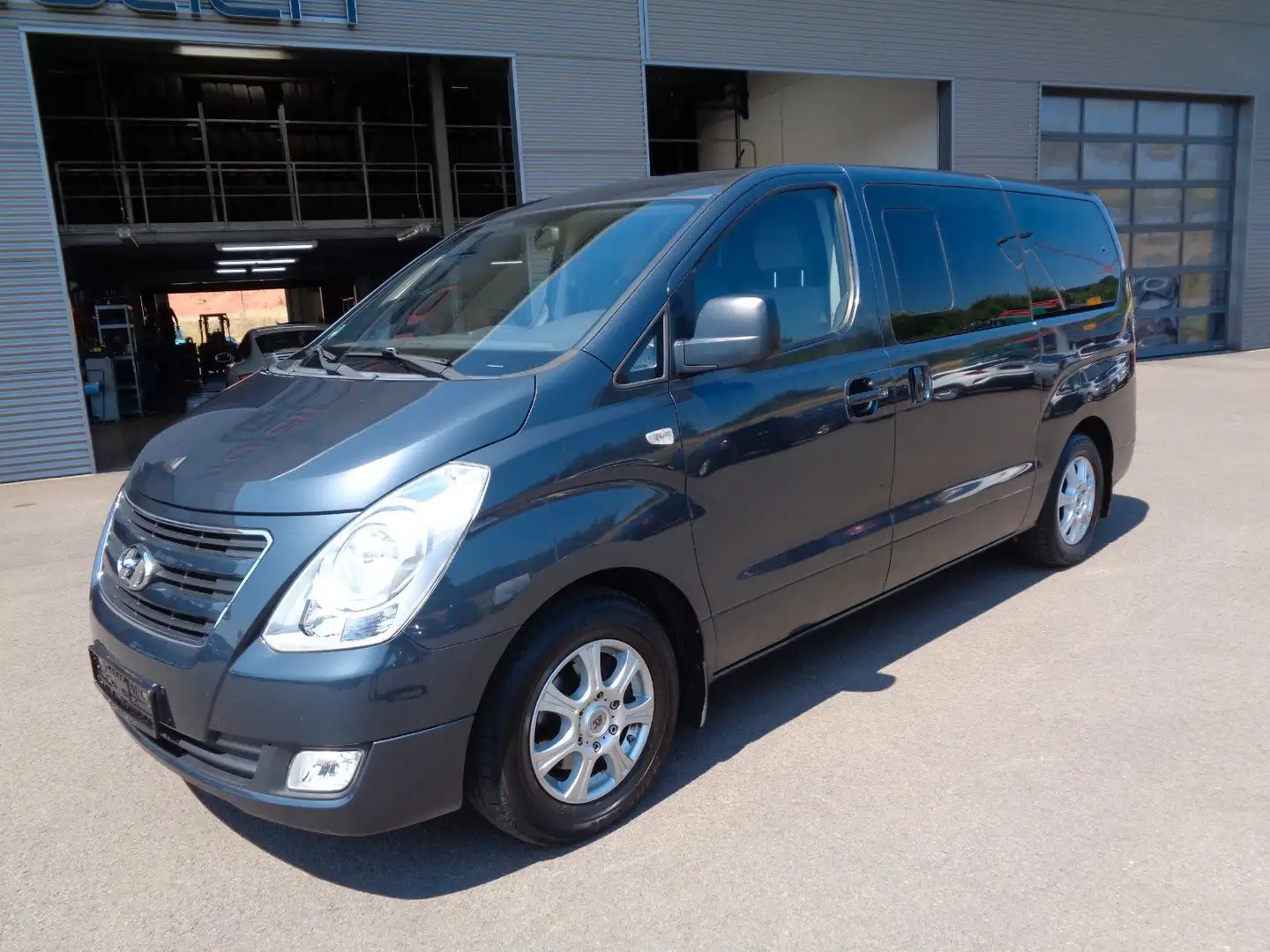 Hyundai H-1 Travel Trend,Automatik,Kamera. Nero - 1