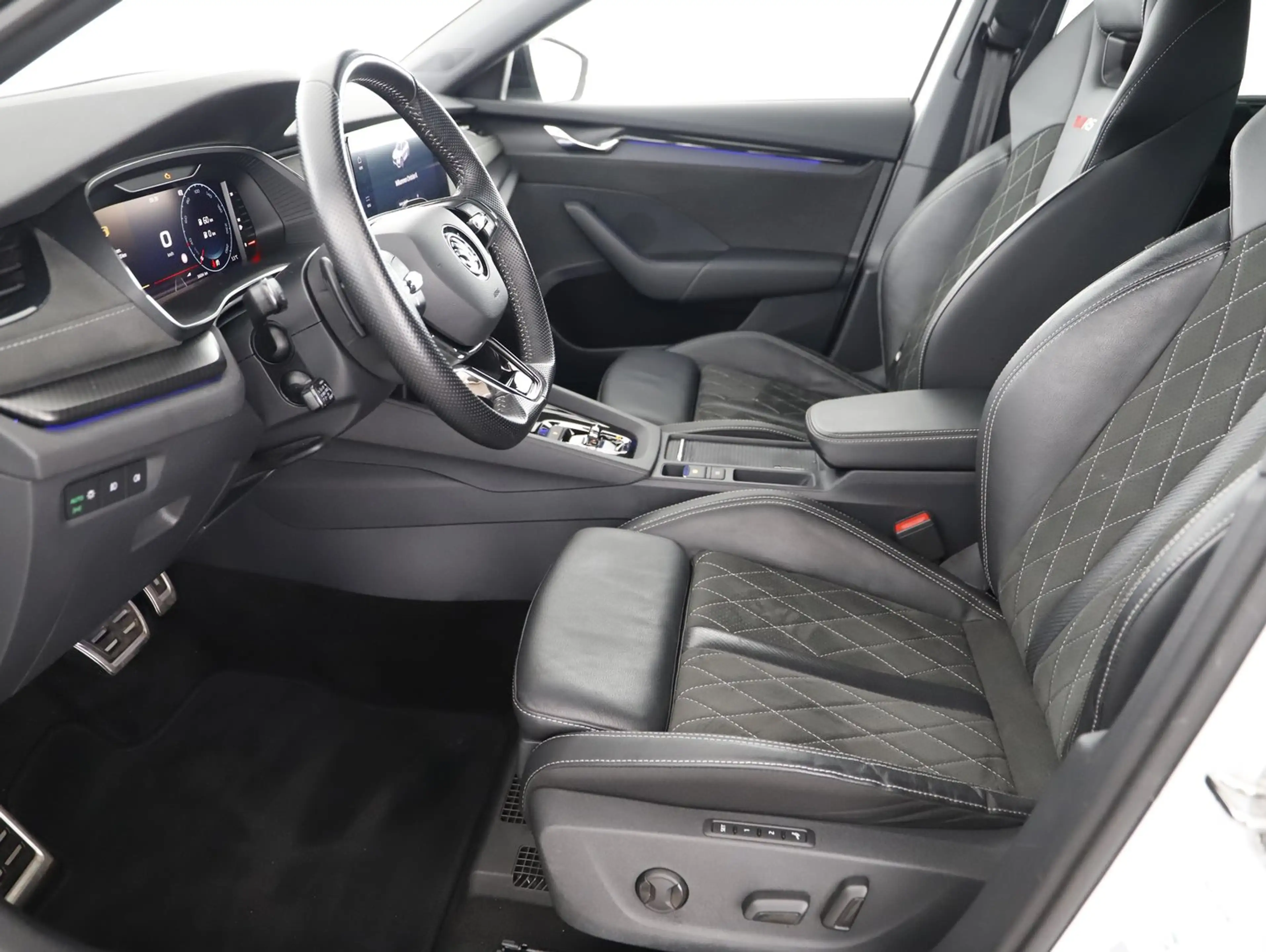 Skoda Octavia RS iV 245 DSG — photo 3