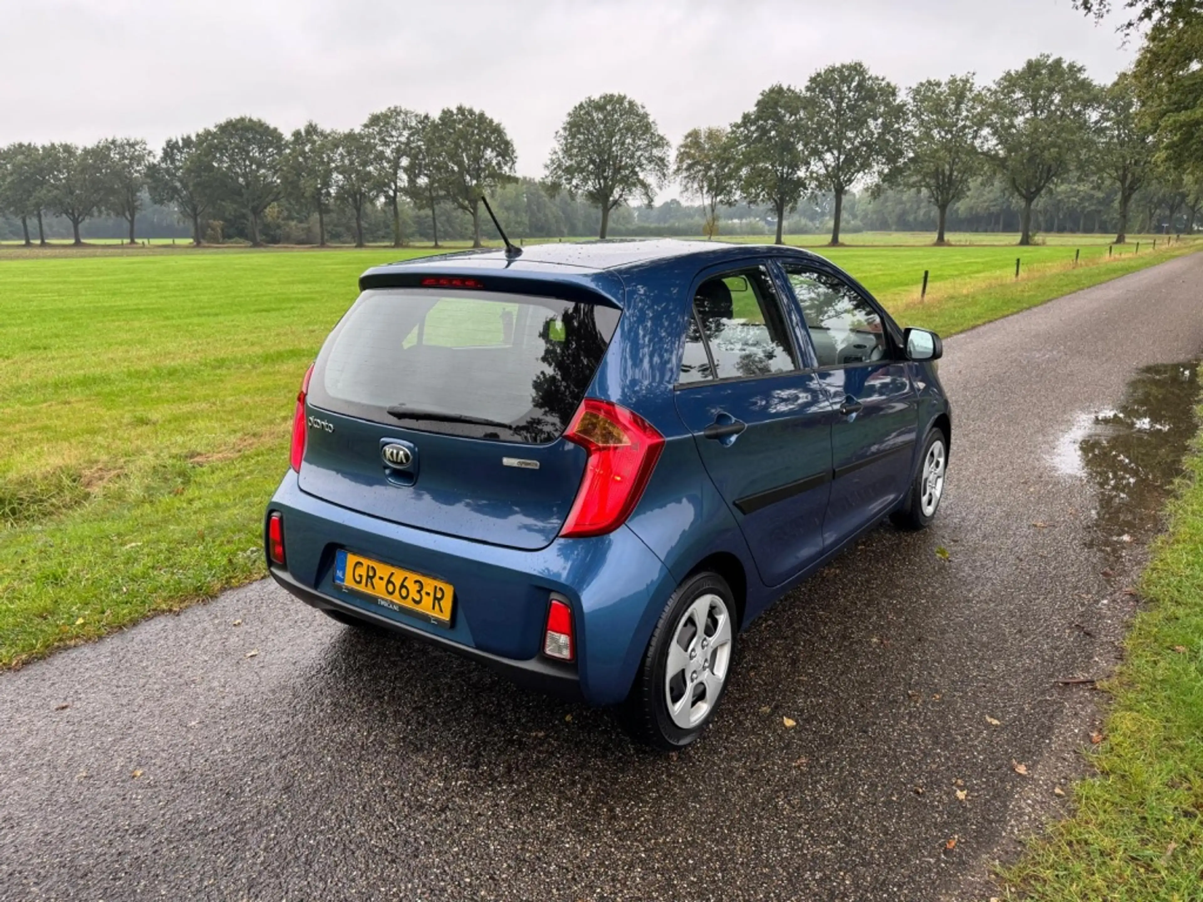 Kia Picanto 1.0 CVVT EconomyLine — photo 2