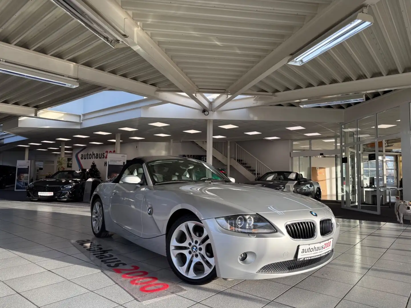 BMW Z4 Roadster 2.2i XENON/PDC/HIFI/KLIMA/TEMPO Argintiu - 1