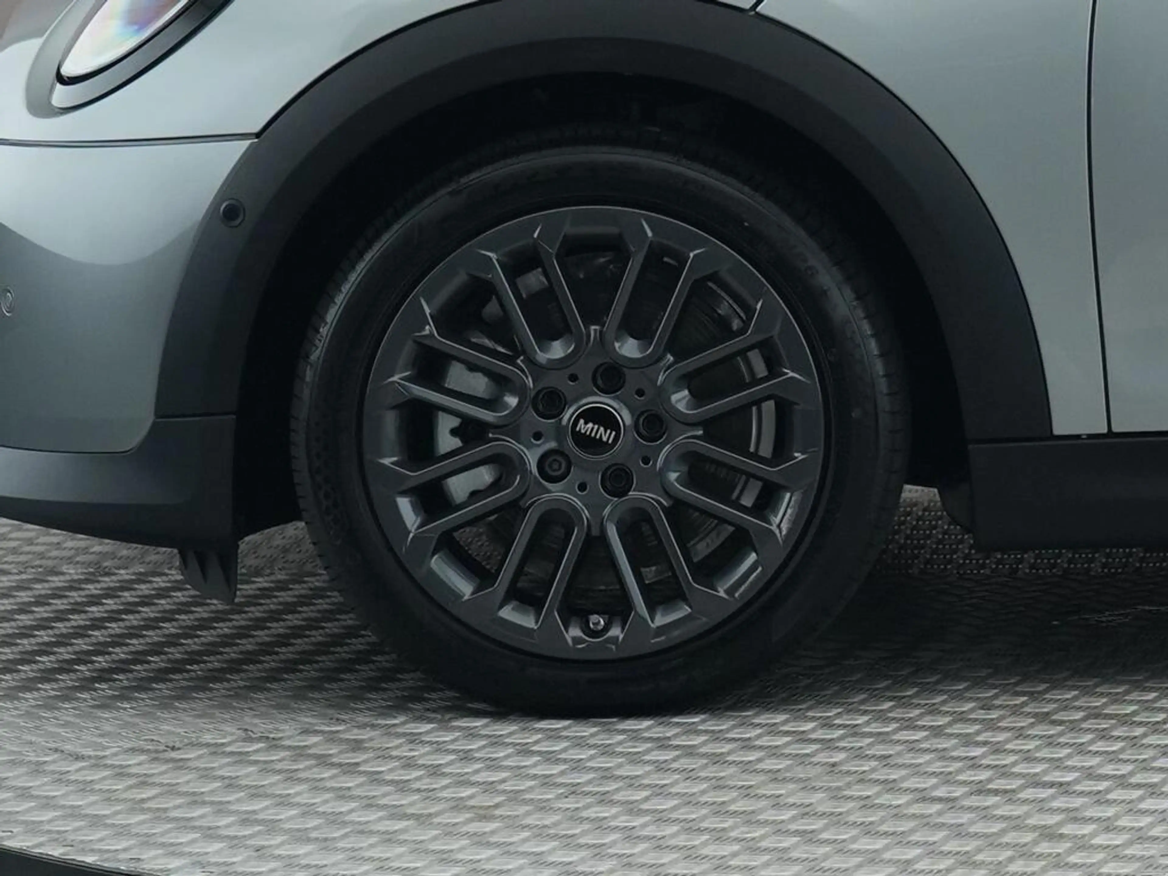 MINI Cooper C Cabrio 2.0 Favoured L — photo 15
