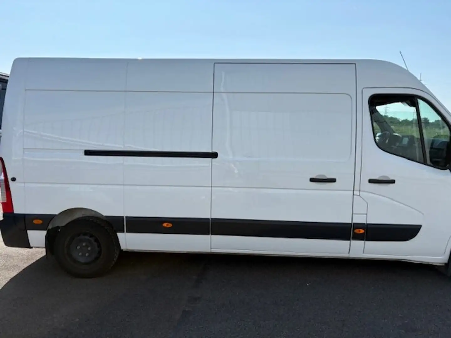 Renault Master 2.3 dCi 35 L3H2 En. Blue Confort (EU6d) Fehér - 2