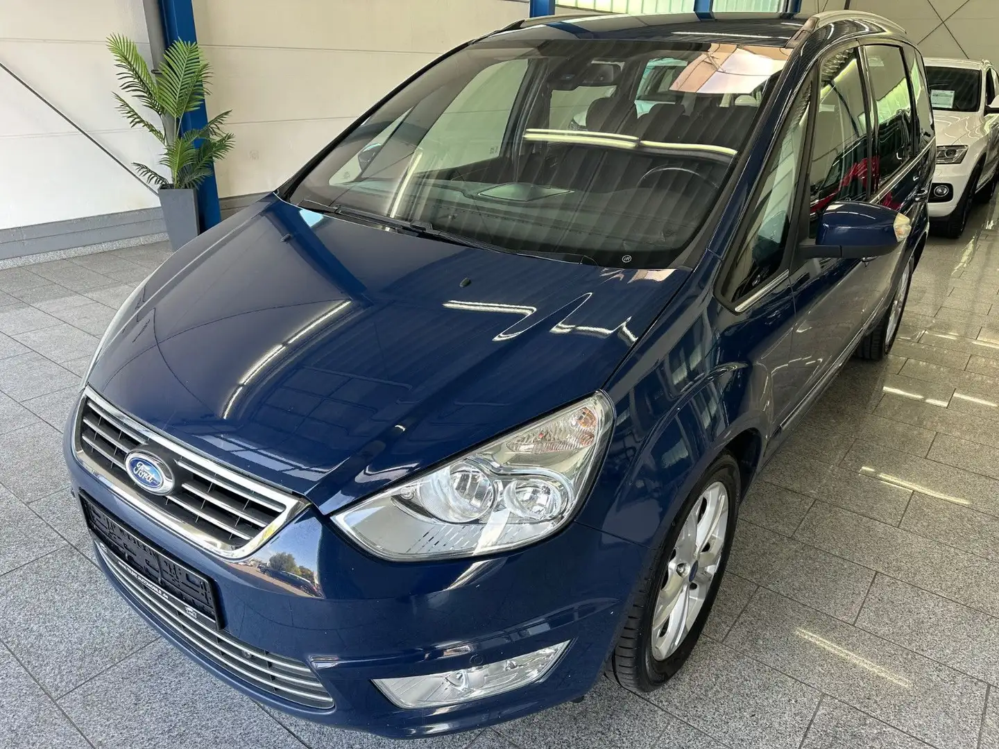 Ford Galaxy 2.0 TDCI*7-SITZ*TITN*AUTM*NAV*SHZ*TMP*PTS Blau - 2