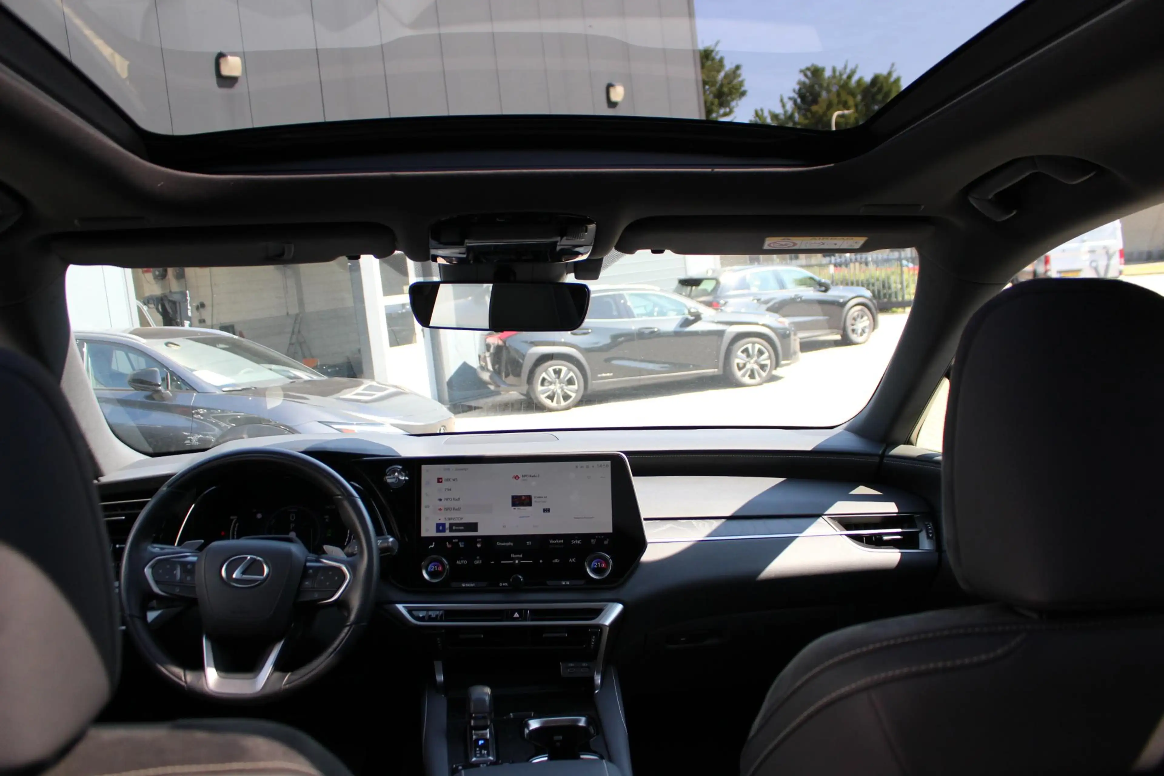 Lexus RX 450h 450h+ Plug-in Hybrid President Line NL-AUTO MARK-L — photo 38