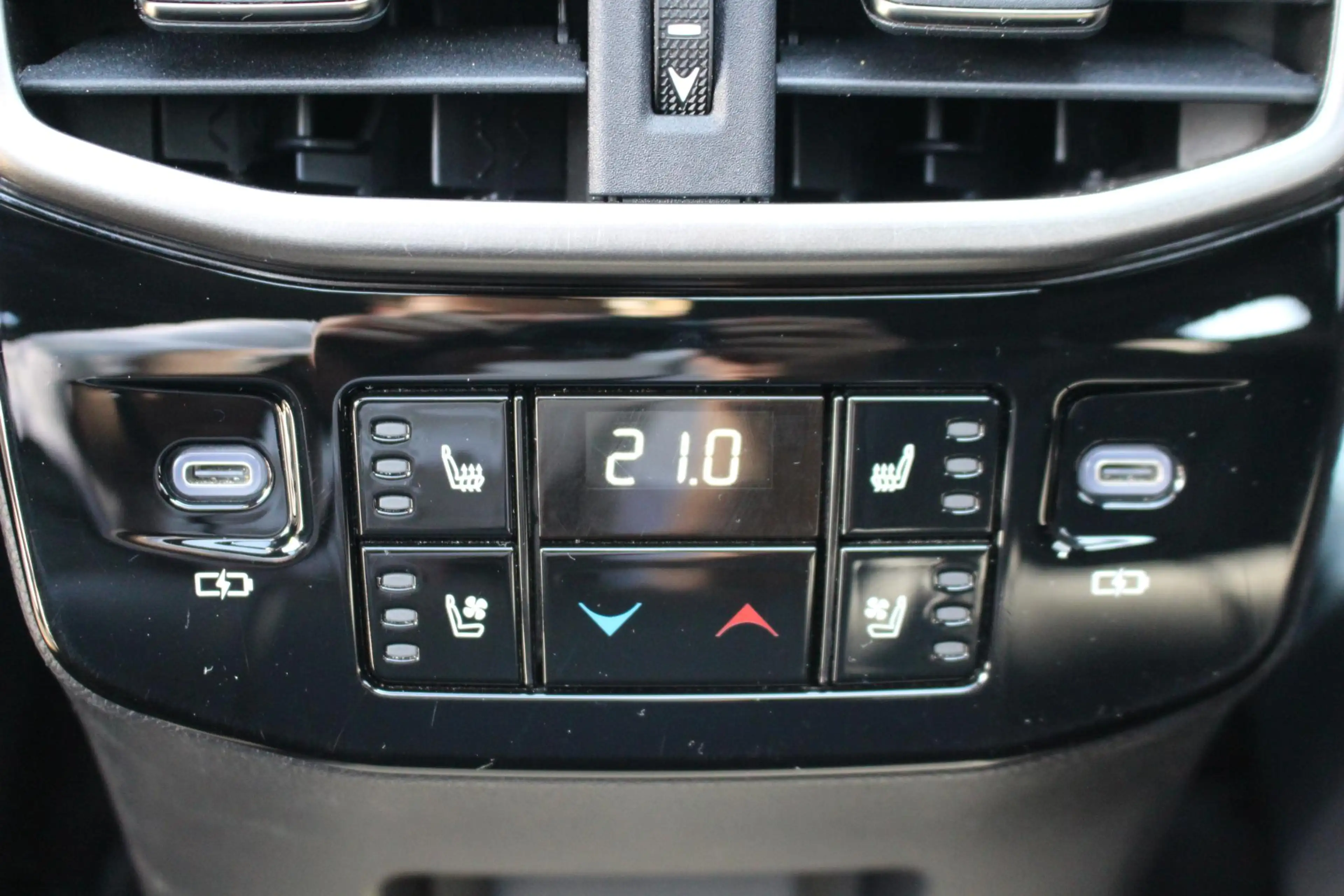 Lexus RX 450h 450h+ Plug-in Hybrid President Line NL-AUTO MARK-L — photo 40