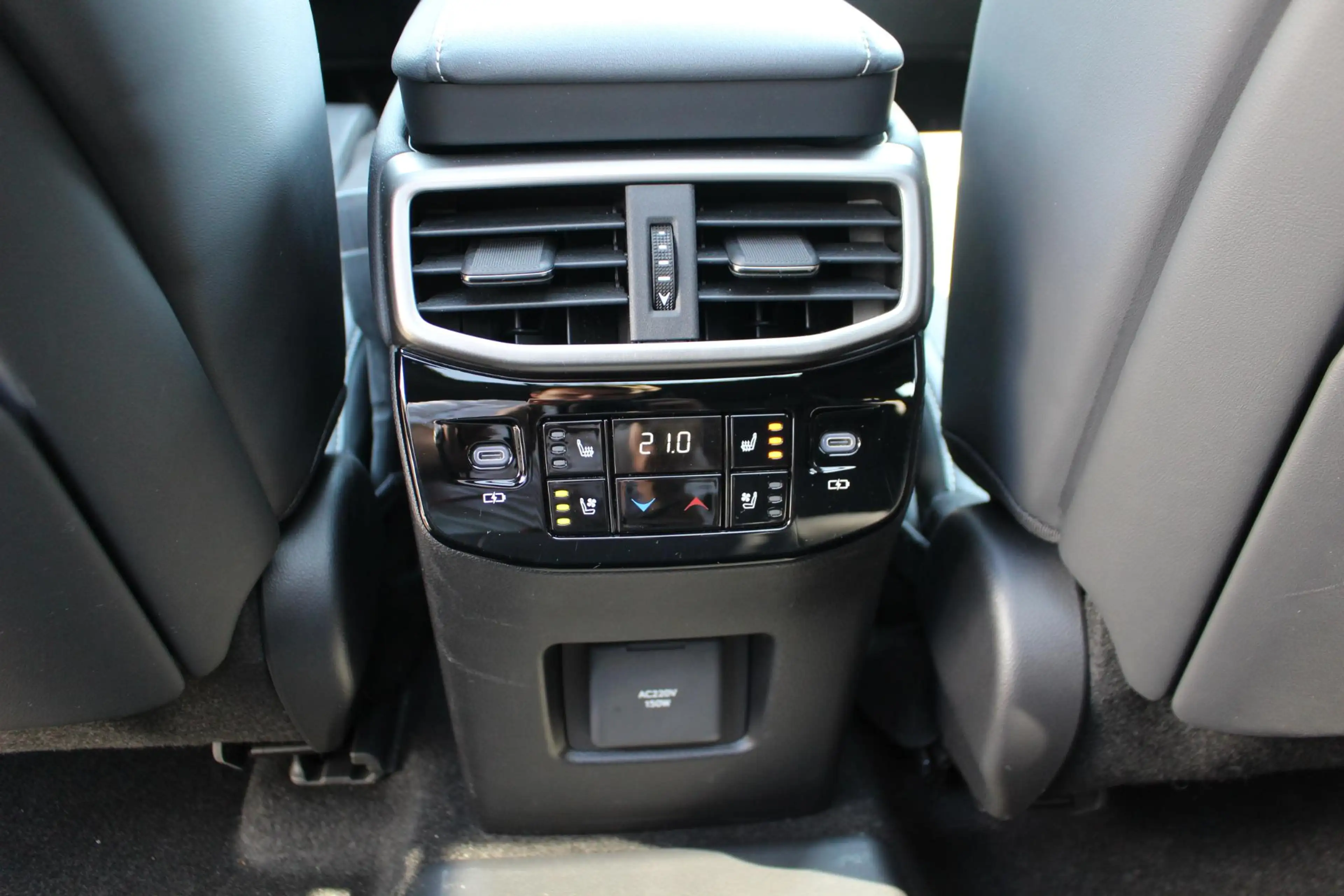 Lexus RX 450h 450h+ Plug-in Hybrid President Line NL-AUTO MARK-L — photo 39