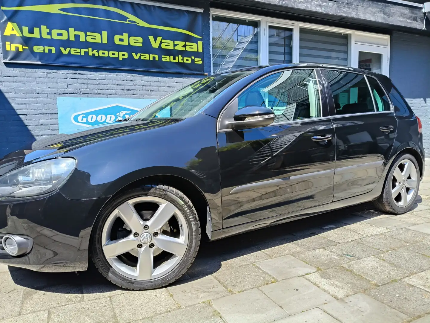 Volkswagen Golf 1.2 TSI Comfortline BlueMotion airco , open dak . Negro - 1