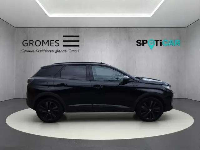 Peugeot 3008 view 2