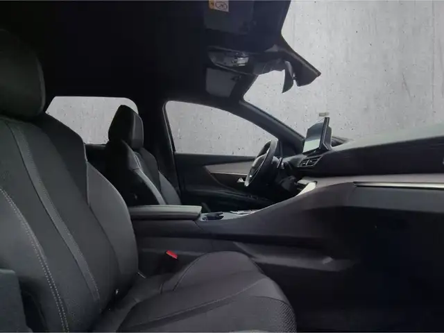 Peugeot 3008 view 13