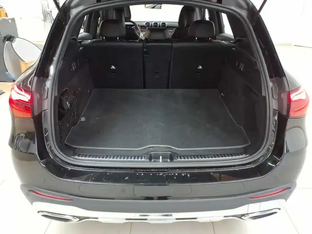 Mercedes-Benz GLC view 15