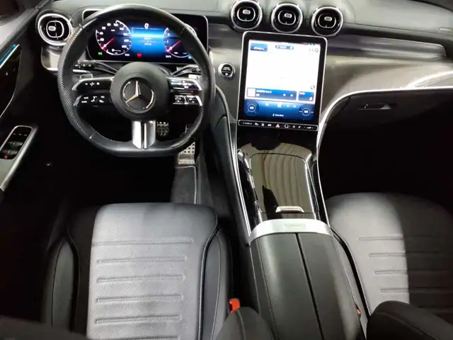 Mercedes-Benz GLC view 11