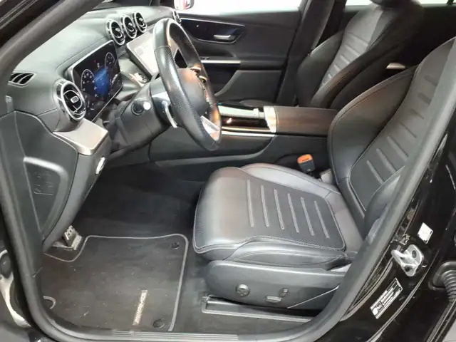 Mercedes-Benz GLC view 7