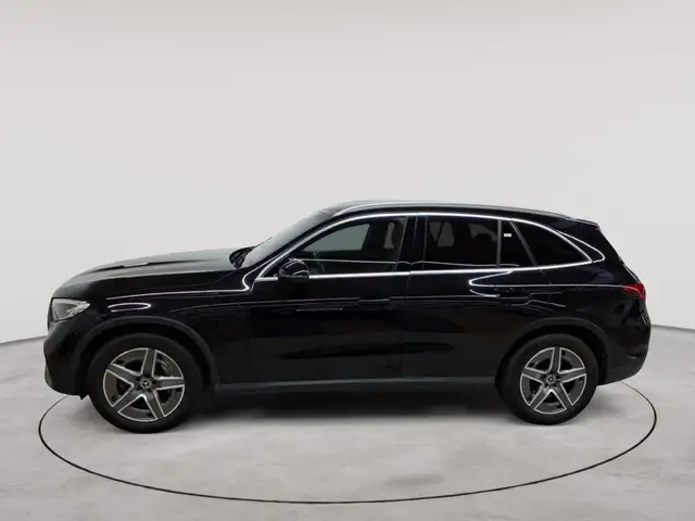 Mercedes-Benz GLC view 6