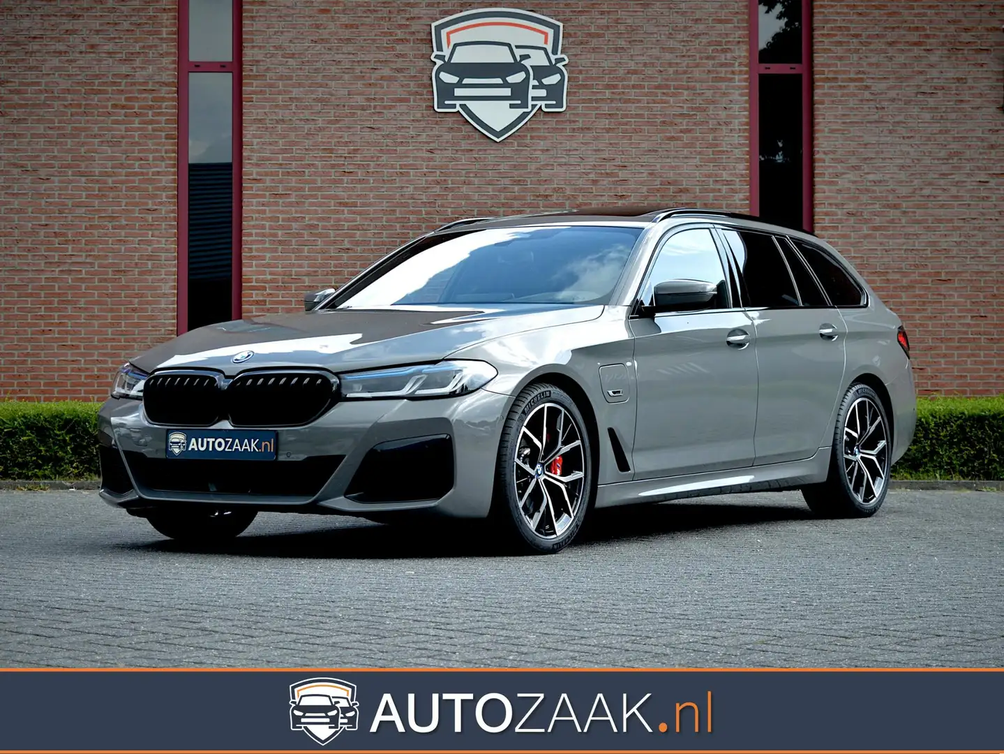 BMW 530 5-serie Touring 530e M Sport | ACC | Panorama | Tr Gris - 1