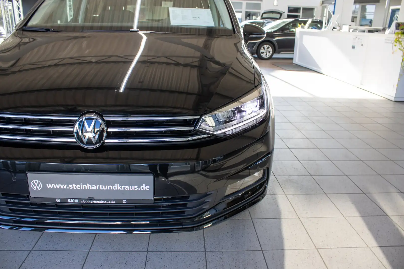 Volkswagen Touran Comfortline | 7-Sitzer | ACC | LED | AHK | Kamera Noir - 2