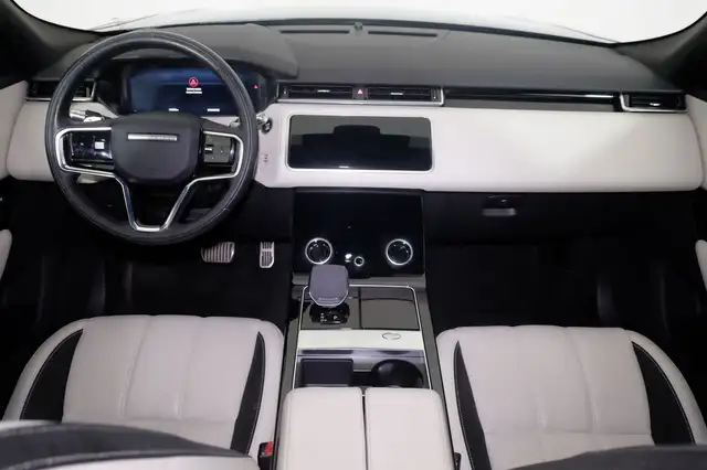 Land Rover Range Rover Velar view 8