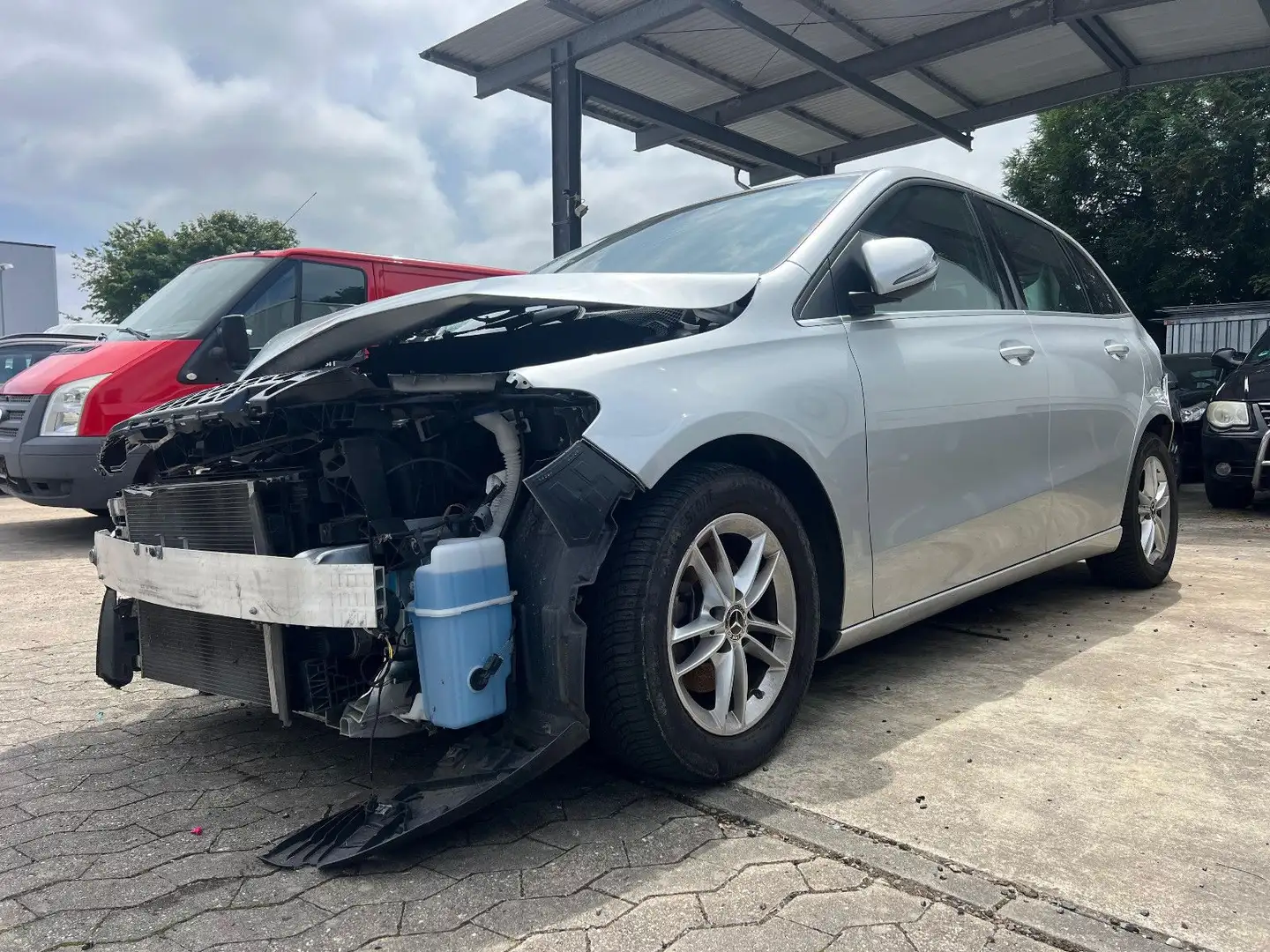 Mercedes-Benz B 180 DCT*UNFALL* Grijs - 2