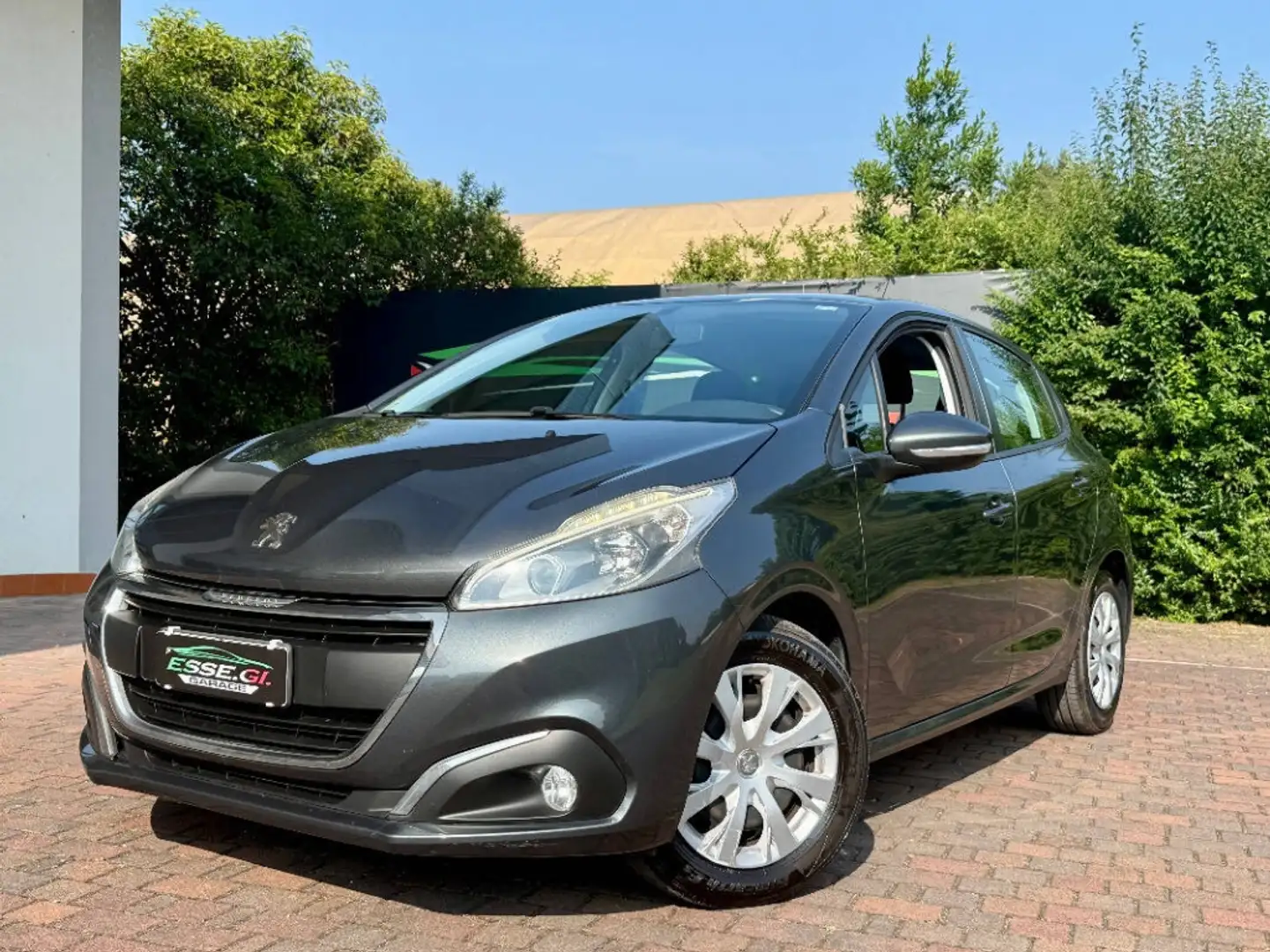 Peugeot 208 1.4 hdi 8v Active 5p Grau - 1
