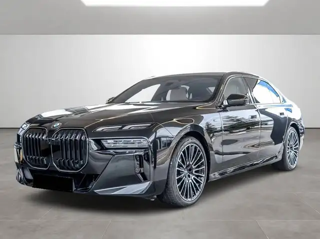 BMW 740 740d xDrive M Sport HUD PANO ACC 360°KAM RFK LM