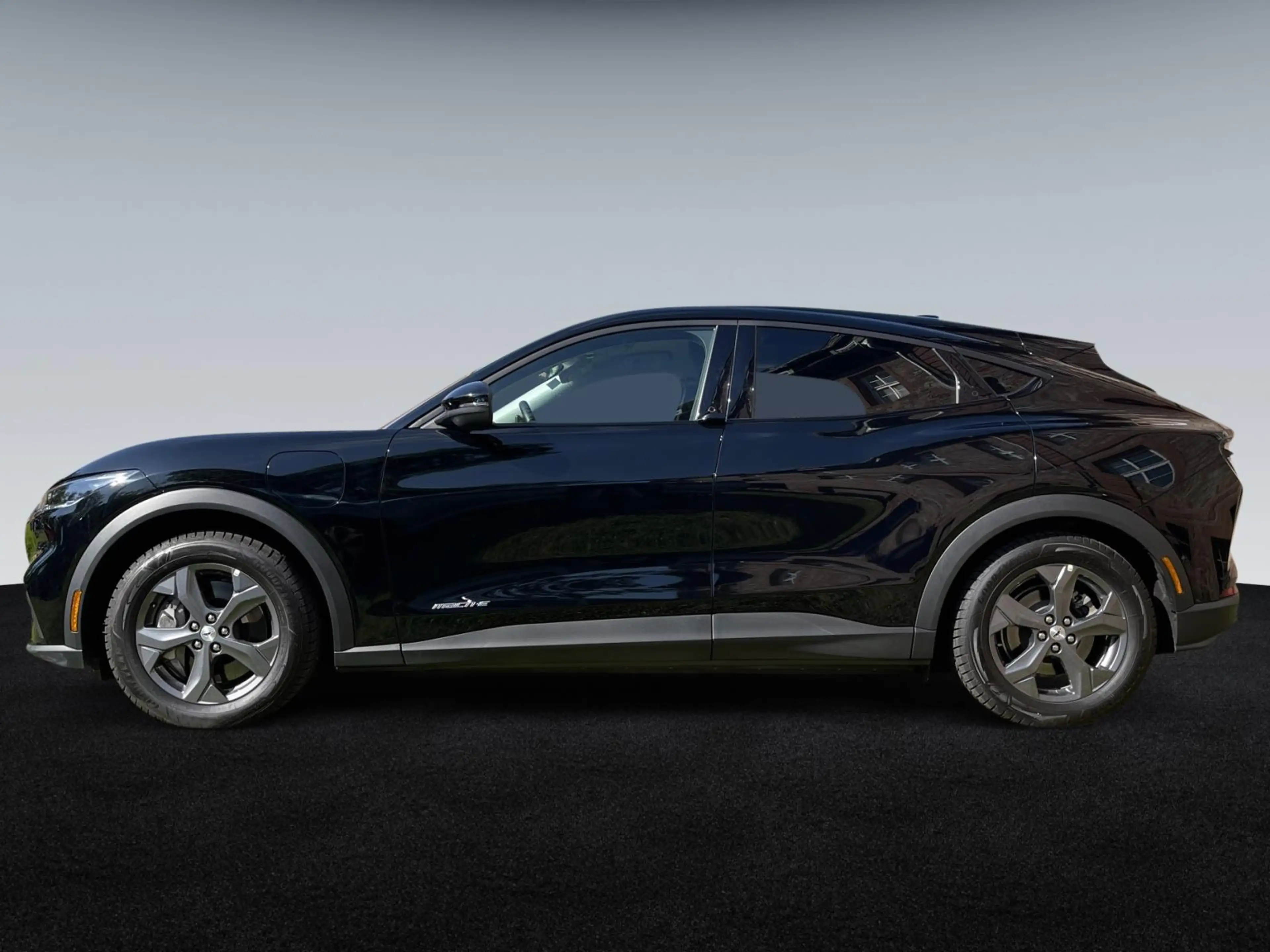 Ford Mustang Mach-E Standard Range RWD - LED*Kamera — photo 4