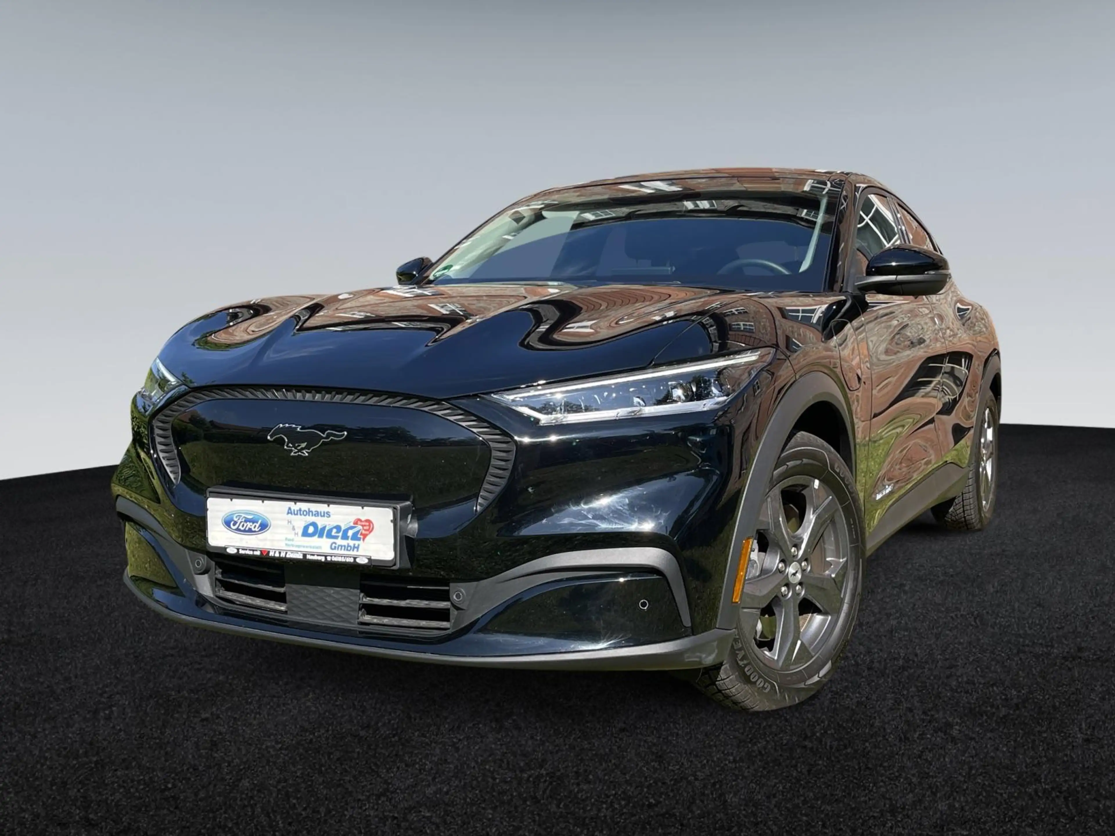 Ford Mustang Mach-E Standard Range RWD - LED*Kamera — photo 2