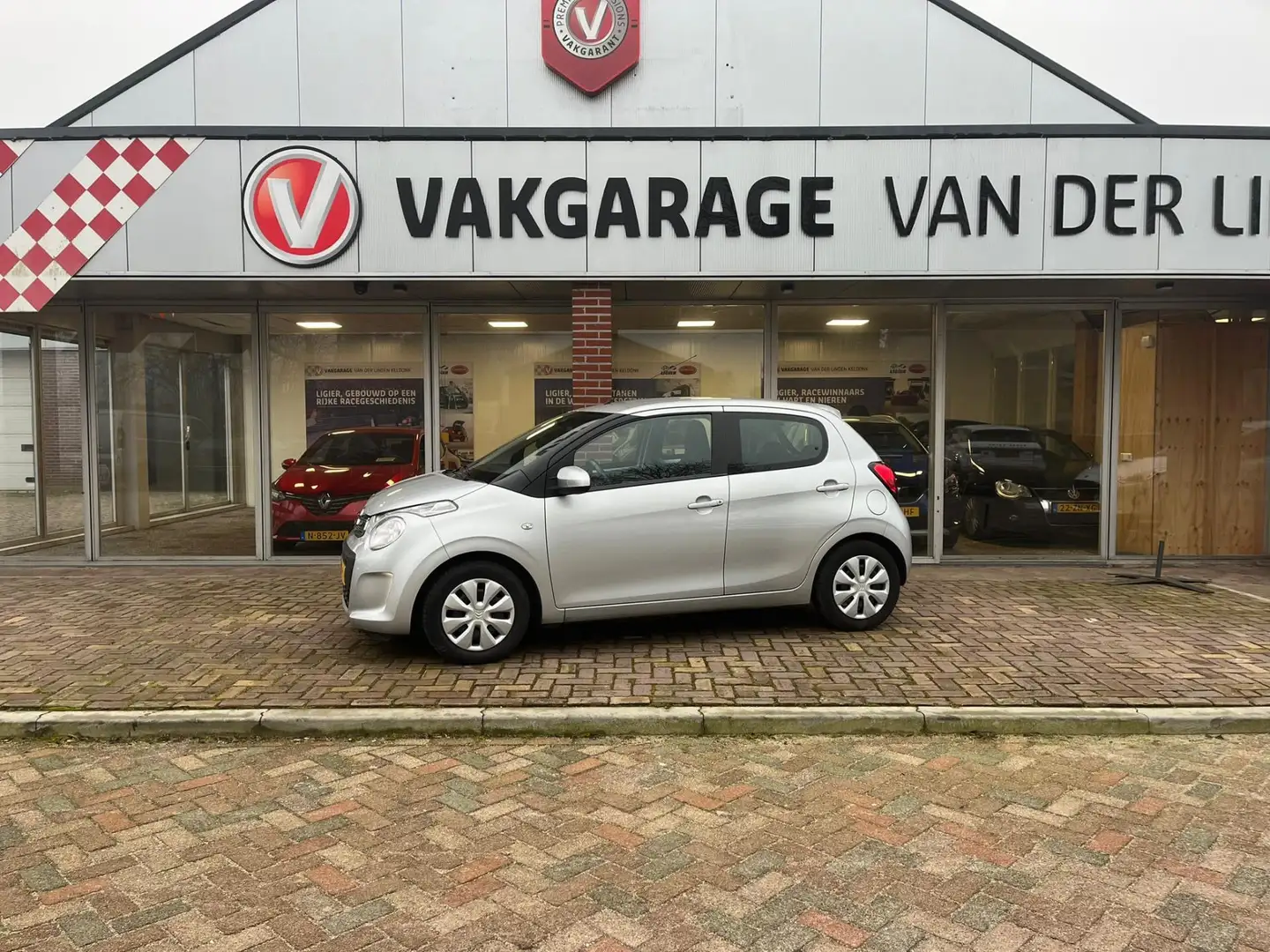 Citroen C1 1.0 VTi Feel, origineel nederlandse auto, 1e eigen Gris - 1