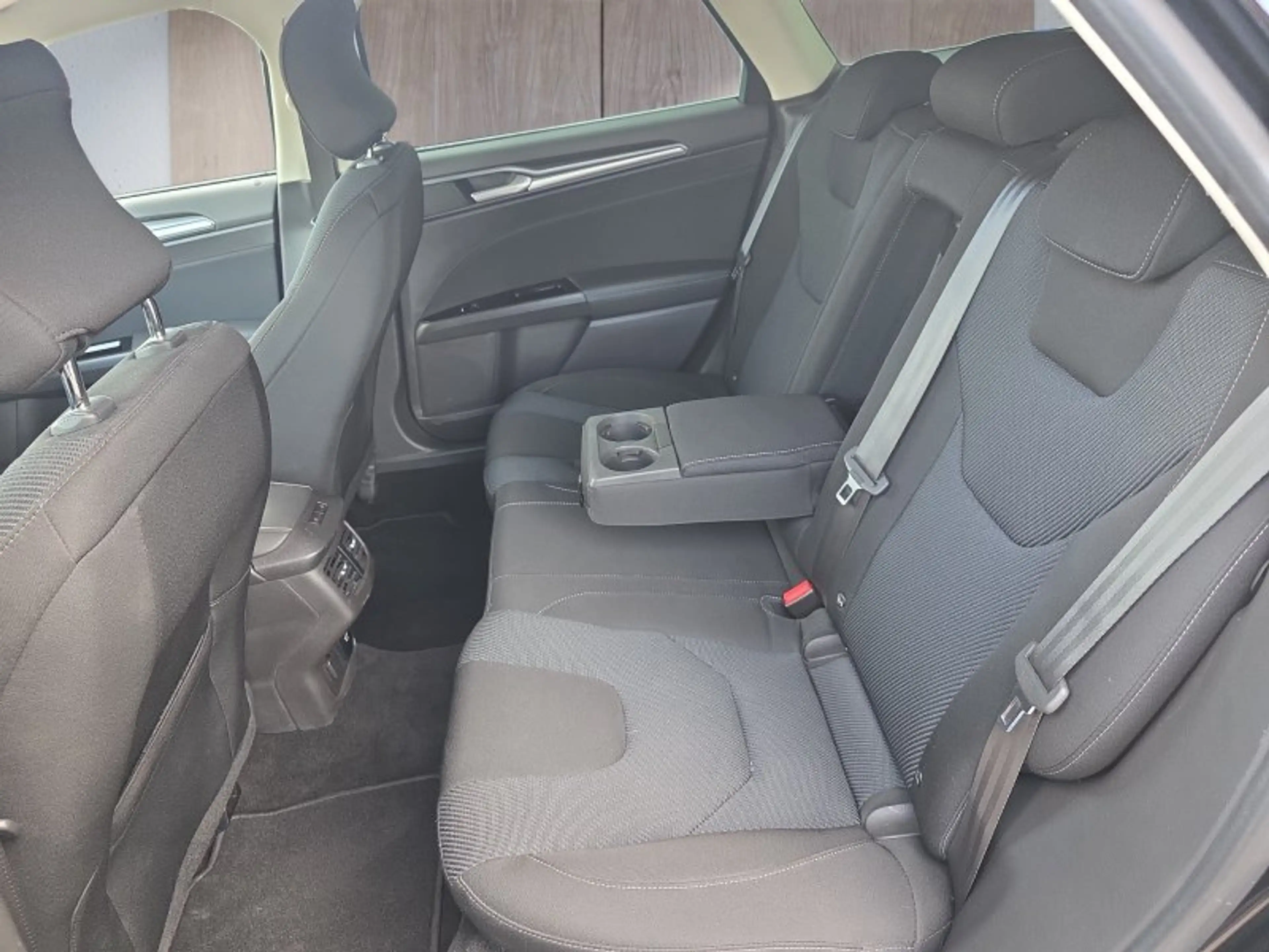 Ford Mondeo Turnier Titanium 1.5 160PS Voll-LED/Navi/Kamera/Wi — photo 14