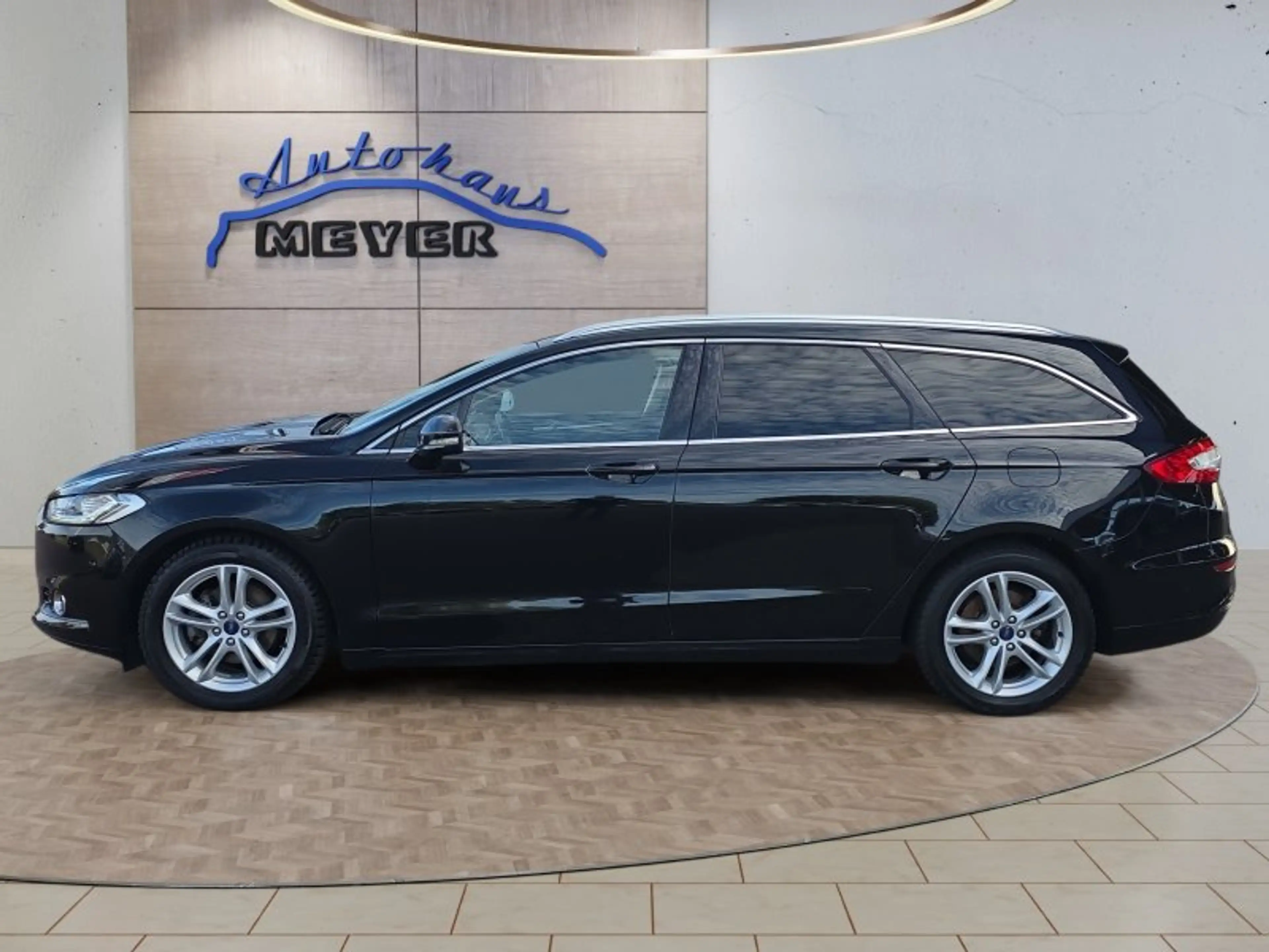 Ford Mondeo Turnier Titanium 1.5 160PS Voll-LED/Navi/Kamera/Wi — photo 2