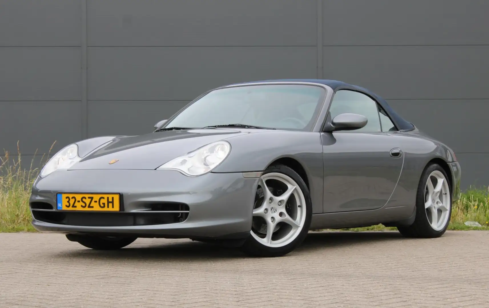 Porsche 911 Cabrio 3.6 Carrera *61.000KM* !!NIEUWBINNEN!! Gri - 2