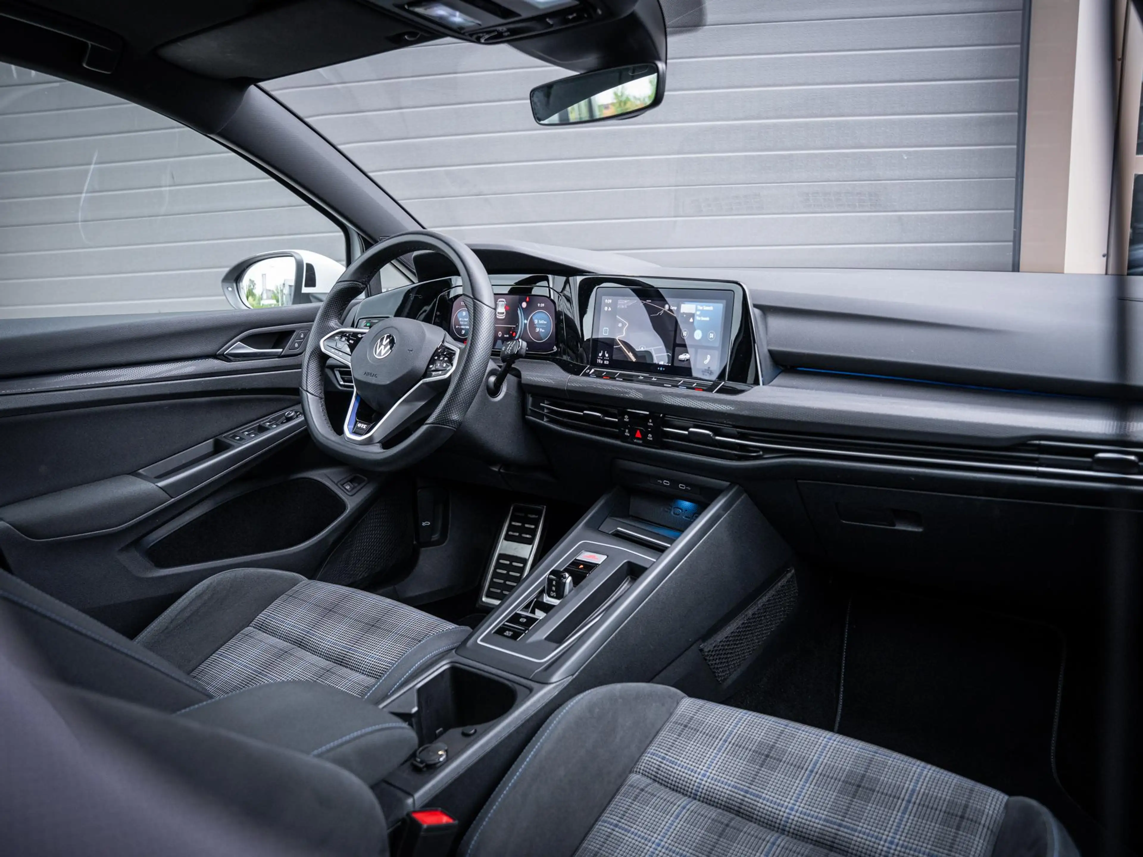 Volkswagen Golf GTE 8 1.4 eHybrid - Pano l Camera l Carplay — photo 13
