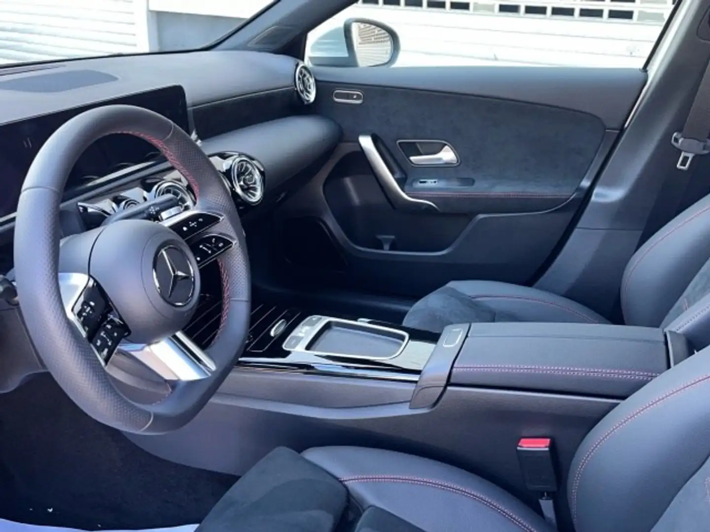 Mercedes-Benz A 250 e Compacto - 2