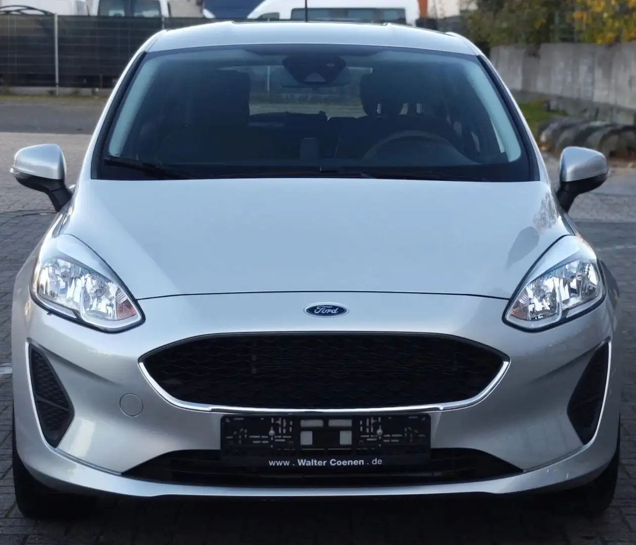 Ford Fiesta Trend | *NEUES-MODEL*WENIG-KM*TÜV* Gris - 2