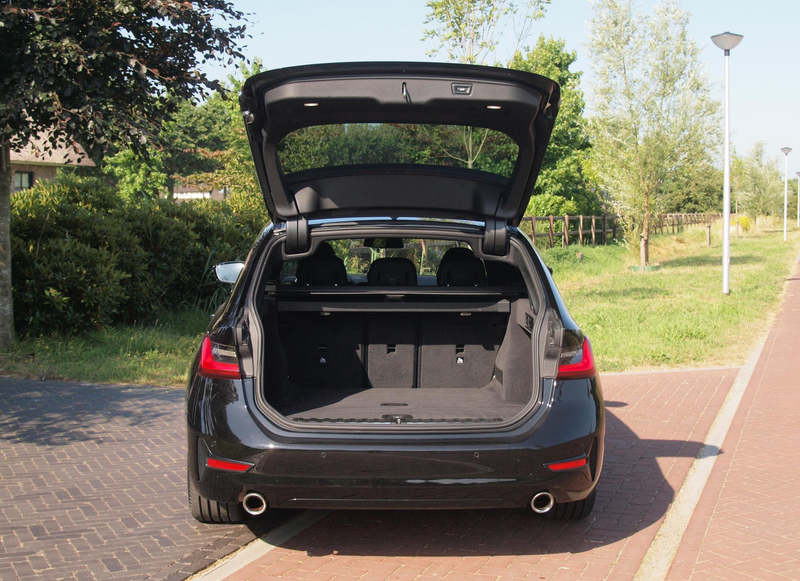 BMW 318 3-serie Touring 318i Business Edition | Black Opti — photo 29