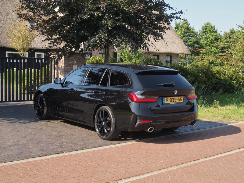 BMW 318 3-serie Touring 318i Business Edition | Black Opti — photo 8