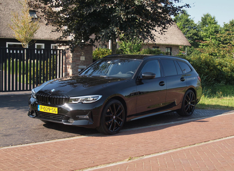 BMW 318 3-serie Touring 318i Business Edition | Black Opti — photo 6