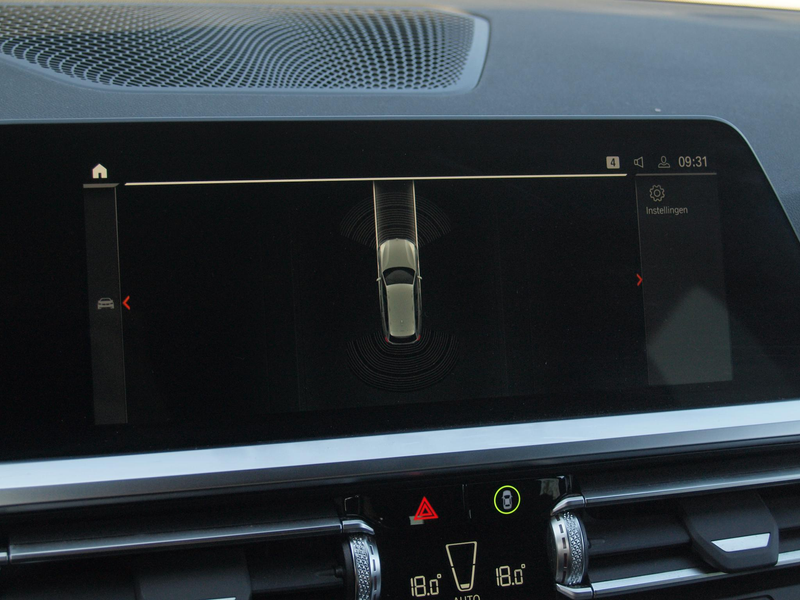 BMW 318 3-serie Touring 318i Business Edition | Black Opti — photo 21