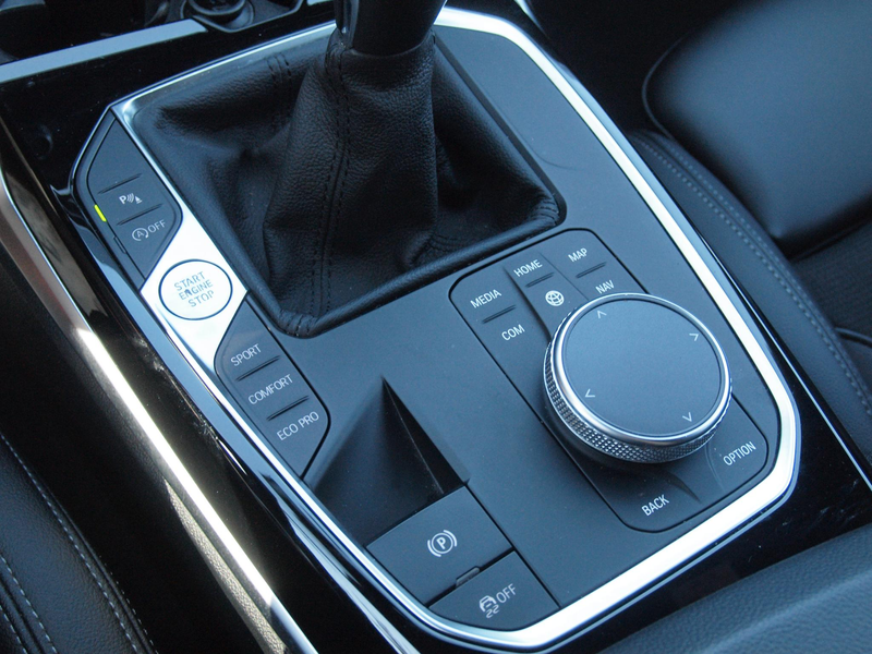 BMW 318 3-serie Touring 318i Business Edition | Black Opti — photo 23