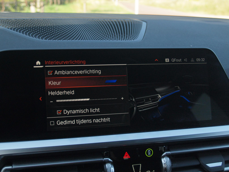 BMW 318 3-serie Touring 318i Business Edition | Black Opti — photo 19