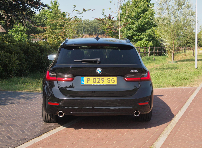 BMW 318 3-serie Touring 318i Business Edition | Black Opti — photo 9