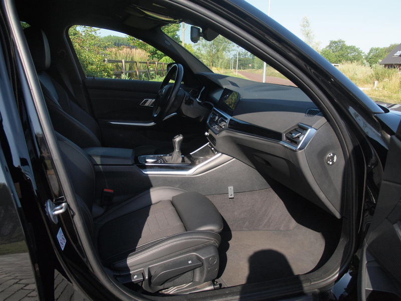 BMW 318 3-serie Touring 318i Business Edition | Black Opti — photo 12