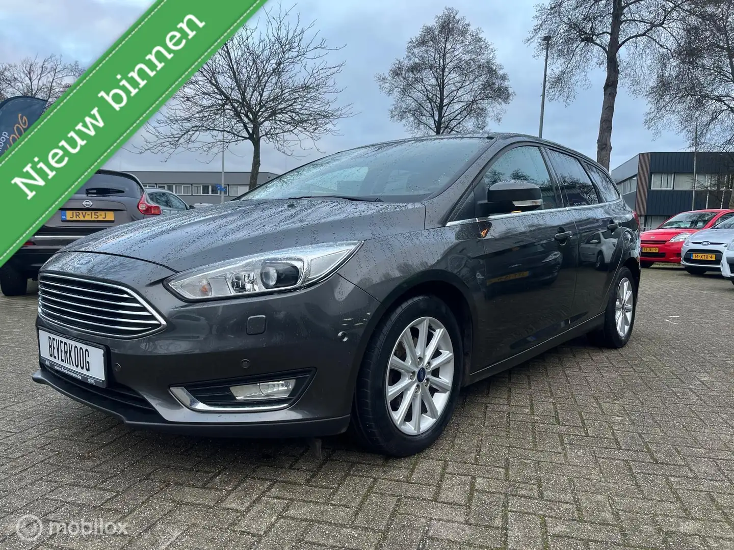 Ford Focus Wagon 1.0 TITANIUM 92 KW 6/12 M GARANTIE Grau - 1